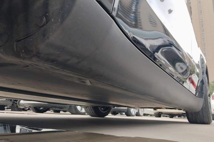 Used Tesla Model Y 2023 Rear-Wheel-Drive Version Left Side Sill