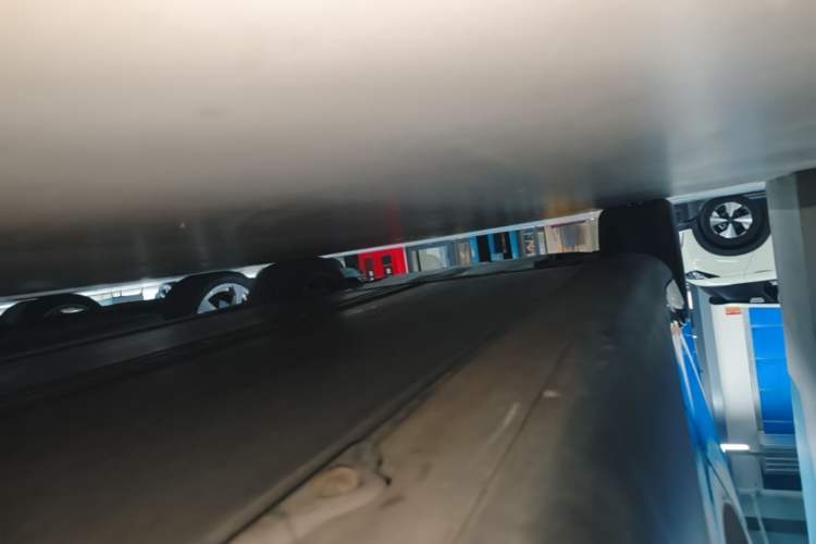 Used Tesla Model Y 2023 Rear-Wheel-Drive Version Left Side Sill