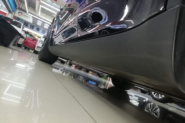 Used Tesla Model Y 2023 Rear-Wheel-Drive Version Left Side Sill
