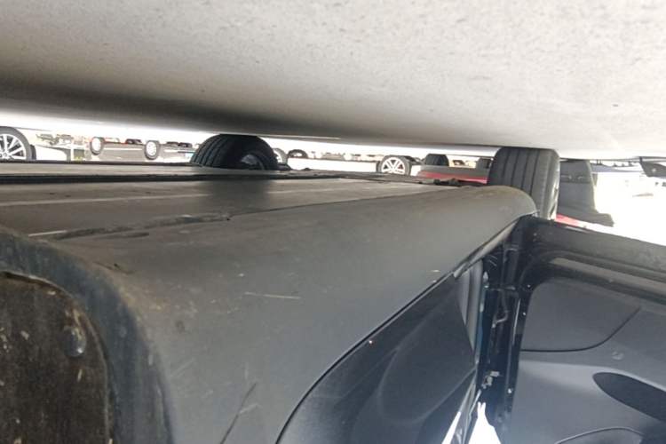 Used Tesla Model Y 2023 Rear-Wheel-Drive Version Left Side Sill