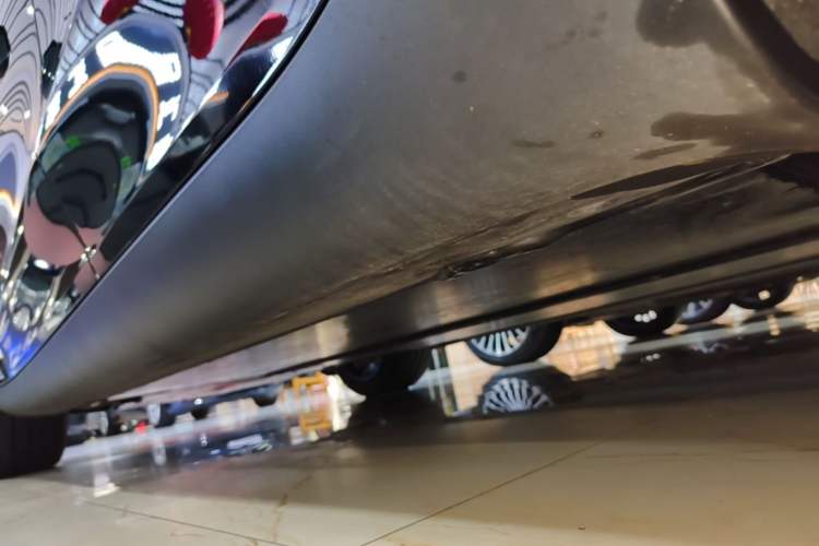 Used Tesla Model Y 2023 Rear-Wheel-Drive Version Left Side Sill