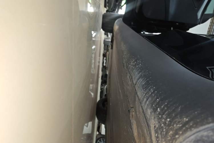 Used Tesla Model Y 2023 Rear-Wheel-Drive Version Left Side Sill