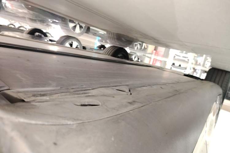 Used Tesla Model Y 2023 Rear-Wheel-Drive Version Left Side Sill