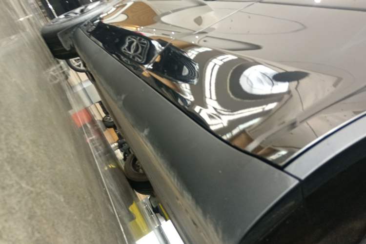 Used Tesla Model Y 2023 Rear-Wheel-Drive Version Left Side Sill