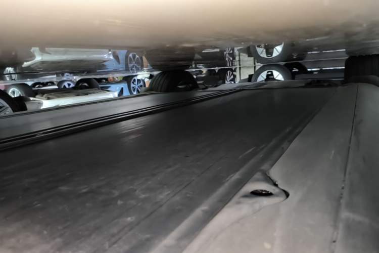 Used Tesla Model Y 2023 Rear-Wheel-Drive Version Left Side Sill