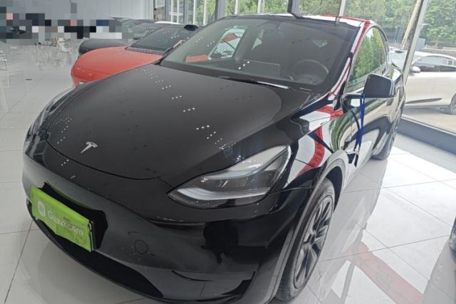 Used Tesla Model Y 2023 Rear-Wheel-Drive Version