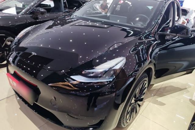 Used Tesla Model Y 2023 Rear-Wheel-Drive Version