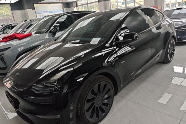 Tesla Model Y 2023 High-Performance All-Wheel-Drive Version d’occasion