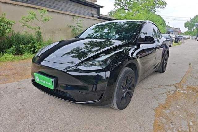 Used Tesla Model Y 2023 Rear-Wheel-Drive Version