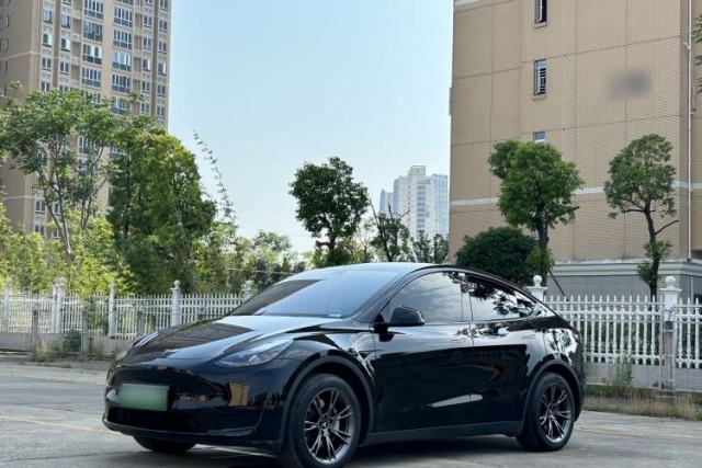Used Tesla Model Y 2023 Rear-Wheel-Drive Version