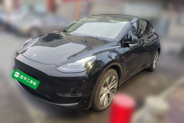 Used Tesla Model Y 2023 Long-Range All-Wheel-Drive Version