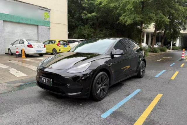 Used Tesla Model Y 2023 Rear-Wheel-Drive Version