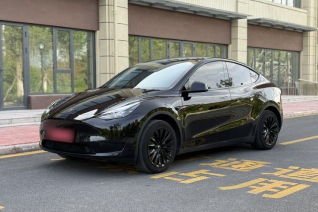 Used Tesla Model Y 2023 Rear-Wheel-Drive Version