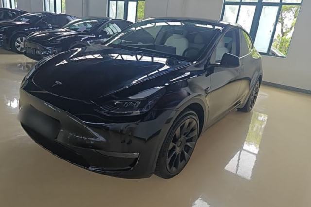 Used Tesla Model Y 2023 Long-Range All-Wheel-Drive Version
