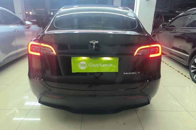 Used Tesla Model Y 2023 Rear-Wheel-Drive Version Rear