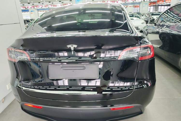 Used Tesla Model Y 2023 Long-Range All-Wheel-Drive Version Rear