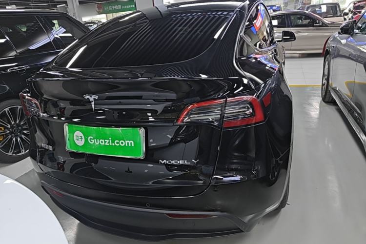 Used Tesla Model Y 2023 Long-Range All-Wheel-Drive Version Rear