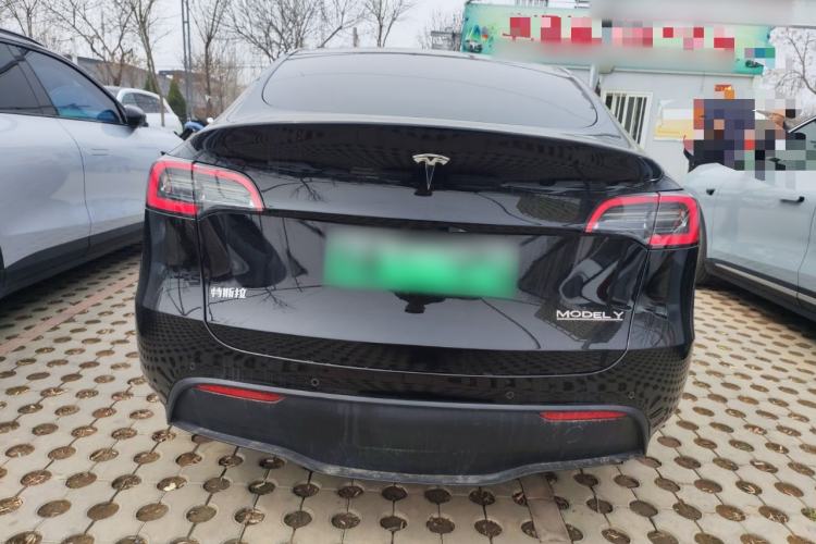 Used Tesla Model Y 2023 Long-Range All-Wheel-Drive Version Rear
