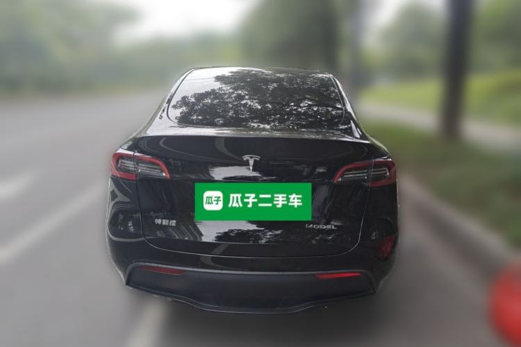 Used Tesla Model Y 2023 Long-Range All-Wheel-Drive Version Rear
