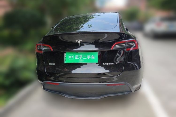 Used Tesla Model Y 2023 Long-Range All-Wheel-Drive Version Rear