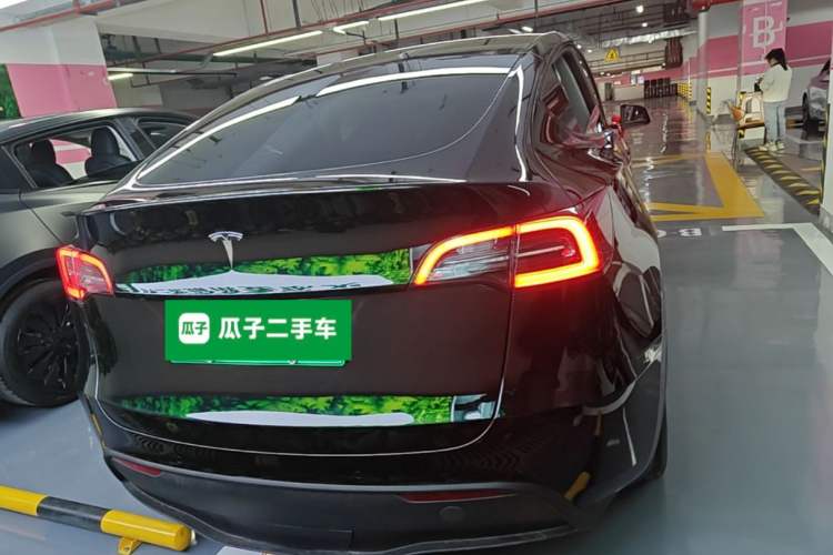 Used Tesla Model Y 2023 Rear-Wheel-Drive Version Rear