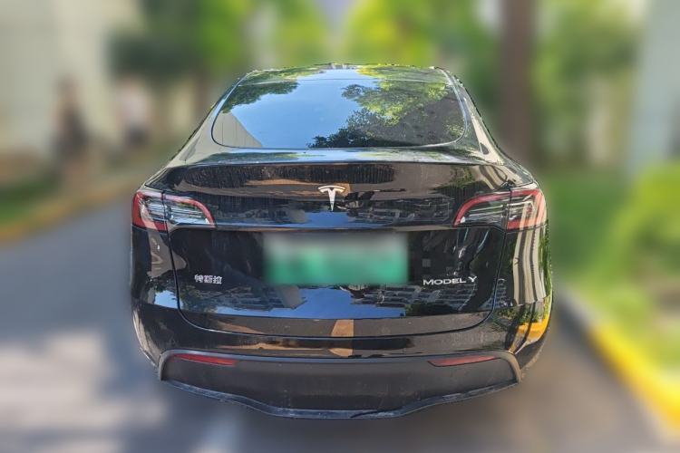 Used Tesla Model Y 2023 Long-Range All-Wheel-Drive Version Rear