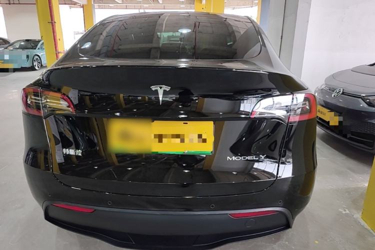Used Tesla Model Y 2023 Long-Range All-Wheel-Drive Version Rear