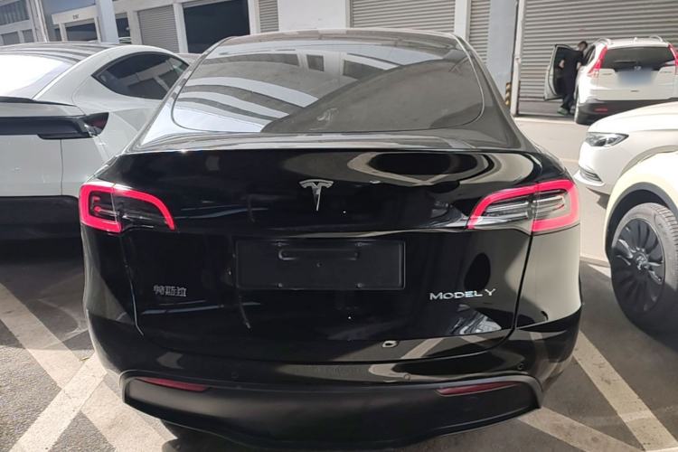 Used Tesla Model Y 2023 Rear-Wheel-Drive Version Rear