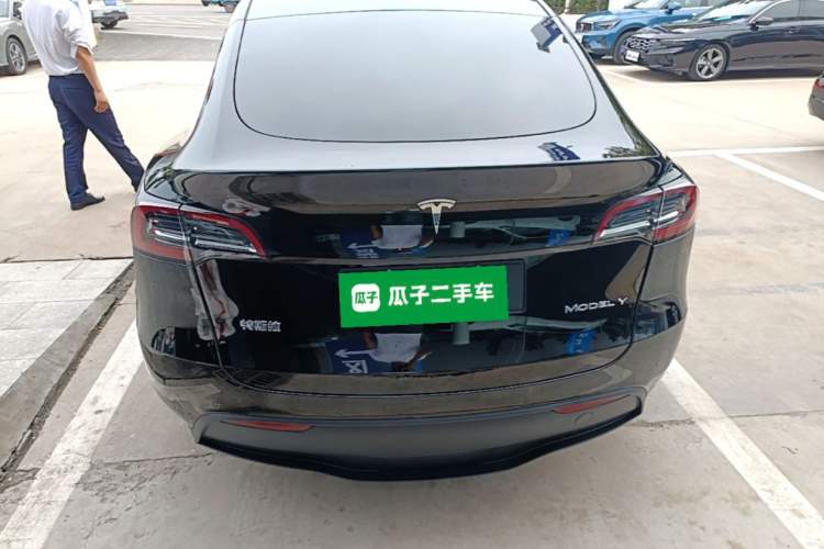 Used Tesla Model Y 2023 Rear-Wheel-Drive Version Rear
