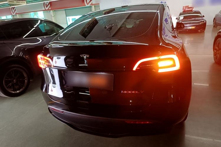 Used Tesla Model Y 2023 Rear-Wheel-Drive Version Rear