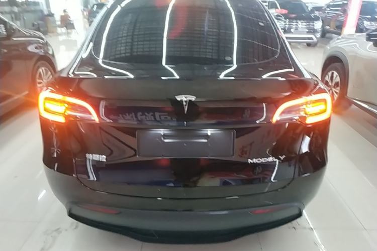 Used Tesla Model Y 2023 Rear-Wheel-Drive Version Rear