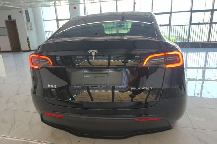 Used Tesla Model Y 2023 Rear-Wheel-Drive Version Rear