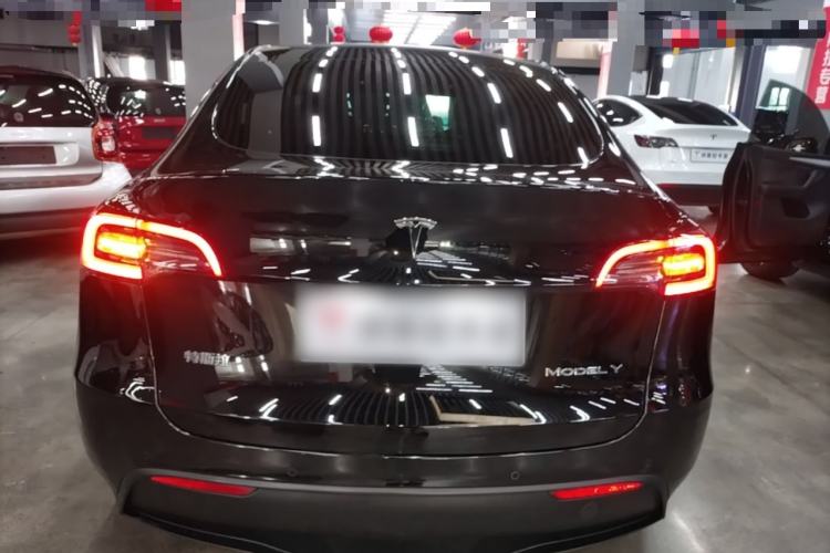 Used Tesla Model Y 2023 Rear-Wheel-Drive Version Rear