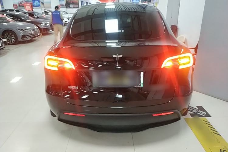Used Tesla Model Y 2023 Rear-Wheel-Drive Version Rear