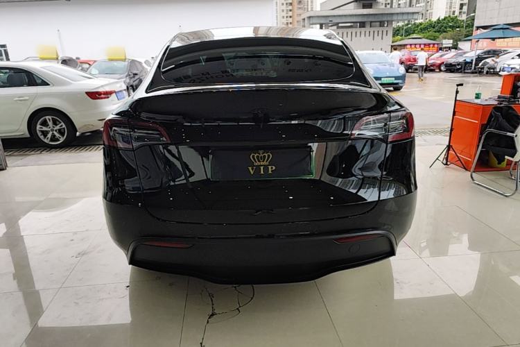 Used Tesla Model Y 2023 Long-Range All-Wheel-Drive Version Rear