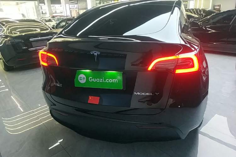 Used Tesla Model Y 2023 Long-Range All-Wheel-Drive Version Rear
