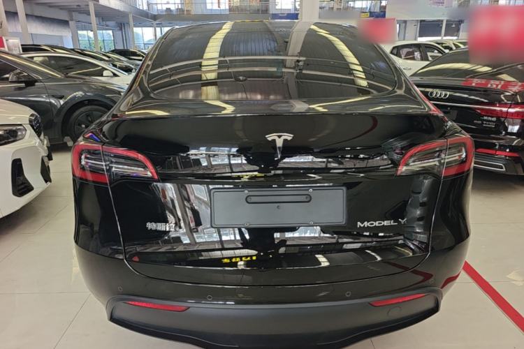 Used Tesla Model Y 2023 Long-Range All-Wheel-Drive Version Rear