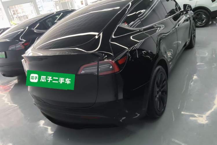 Used Tesla Model Y 2023 Long-Range All-Wheel-Drive Version Rear