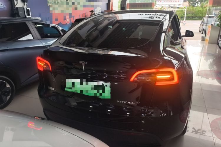 Used Tesla Model Y 2023 Rear-Wheel-Drive Version Rear
