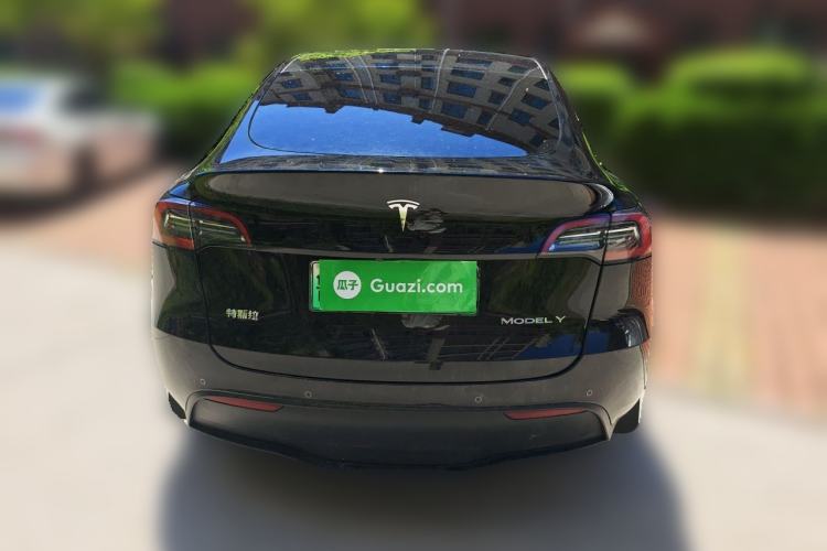 Used Tesla Model Y 2023 Long-Range All-Wheel-Drive Version Rear