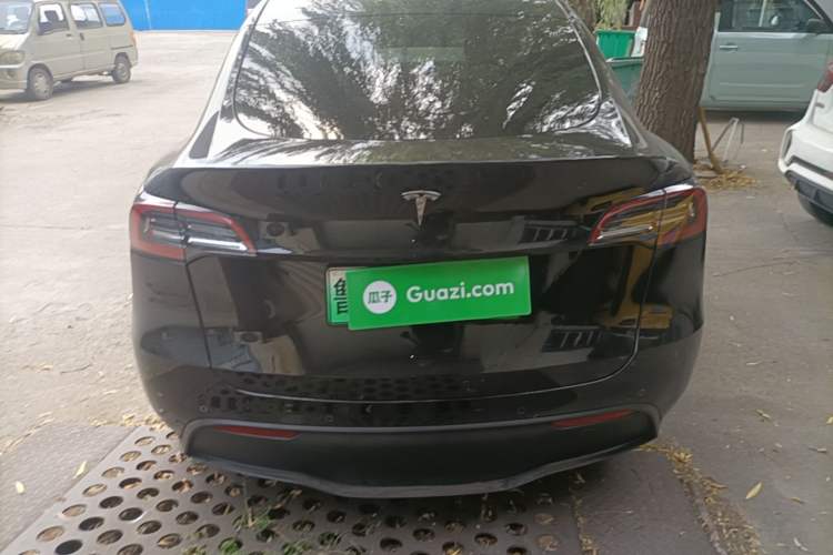 Used Tesla Model Y 2023 Rear-Wheel-Drive Version Rear
