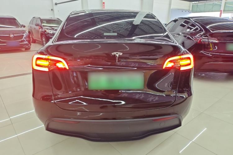 Used Tesla Model Y 2023 Long-Range All-Wheel-Drive Version Rear