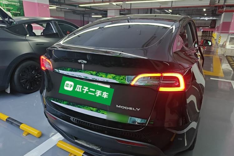 Used Tesla Model Y 2023 Rear-Wheel-Drive Version Rear