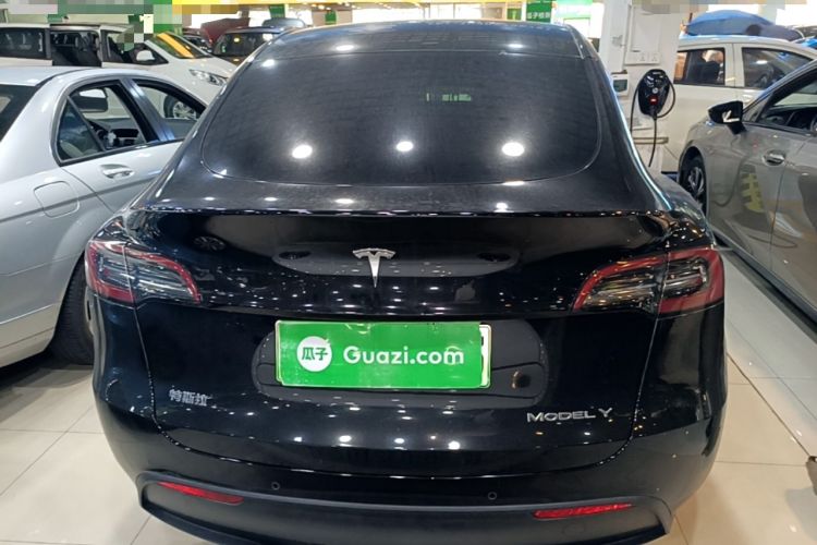 Used Tesla Model Y 2023 Long-Range All-Wheel-Drive Version Rear