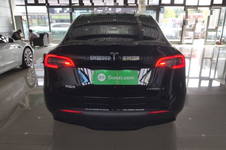 Used Tesla Model Y 2023 Long-Range All-Wheel-Drive Version Rear