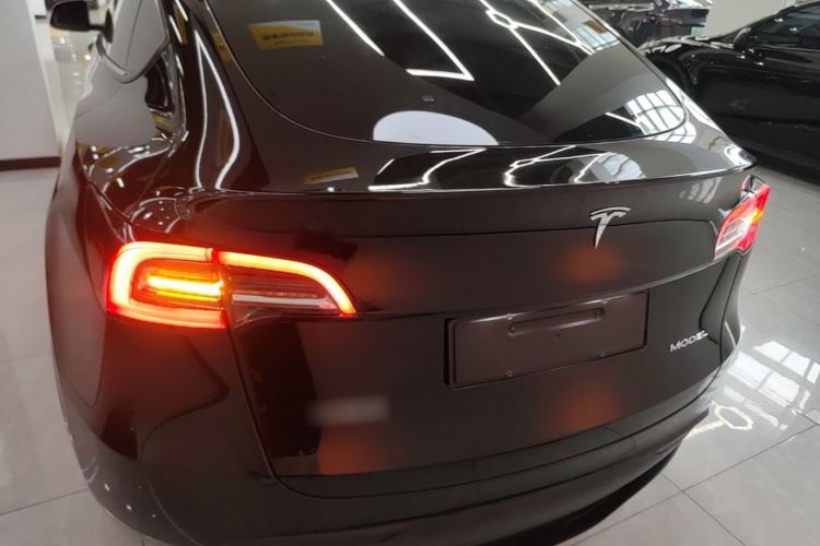 Used Tesla Model Y 2023 Rear-Wheel-Drive Version Rear