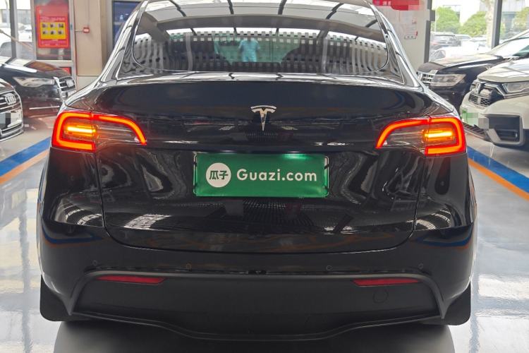 Used Tesla Model Y 2023 Long-Range All-Wheel-Drive Version Rear