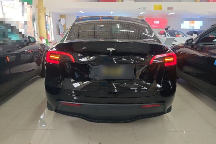 Used Tesla Model Y 2023 Long-Range All-Wheel-Drive Version Rear