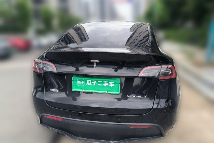 Used Tesla Model Y 2023 Long-Range All-Wheel-Drive Version Rear