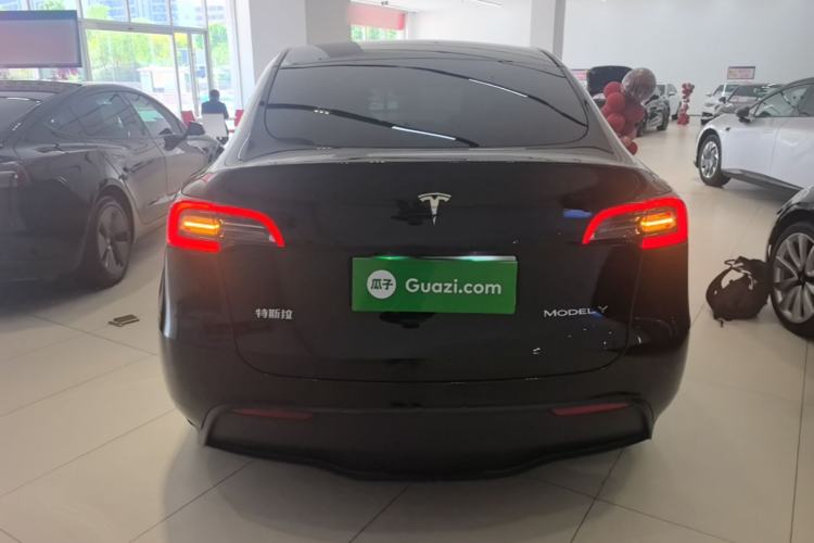 Used Tesla Model Y 2023 Long-Range All-Wheel-Drive Version Rear